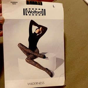 NET- Wolford Wilderness tights in nude/blk🖤
